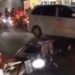 Oleng Saat Berkendara, Pemotor Tewas Terlindas Truk