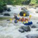 Keseruan pengunjung saat menikmati aktivitas rafting dan adventure di Lenirra Cijeruk, Bogor.