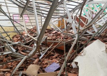 kejadian atap sekolah ambruk di kabupaten bogor