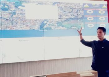 Tampilan dashboard Command Center Damkar Kabupaten Bogor yang terintegrasi dengan aplikasi SIMPADAM Pro.