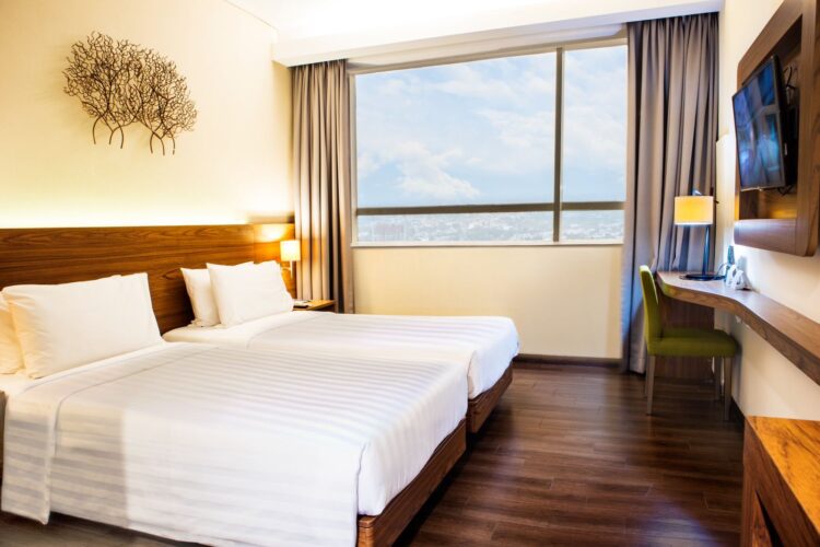 Liburan Keluarga Praktis, Grand Whiz Poins Simatupang Tawarkan Paket ‘Family Staycation’ Rp600 Ribuan