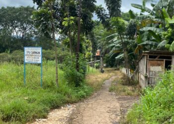 kondisi lahan pemakaman kp.kedep , desa tlajung udik, kabupaten bogor.