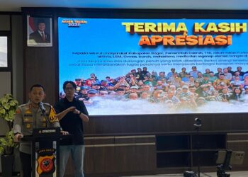 Kapolres Bogor AKBP Wikha Ardilestanto saat memaparkan keberhasilan pengungkapan kasus menonjol sepanjang tahun 2025.
