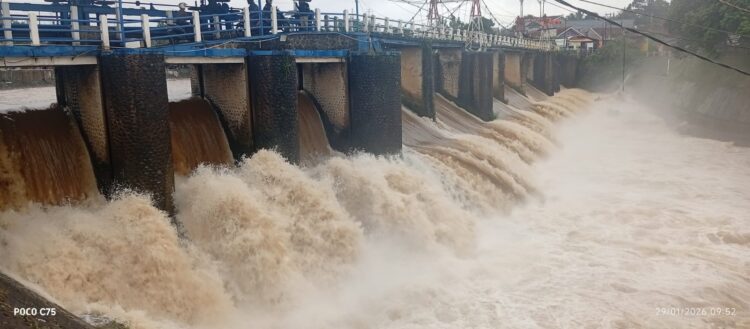 Hujan Guyur Hulu Ciliwung, Bendung Katulampa Berstatus Siaga 4