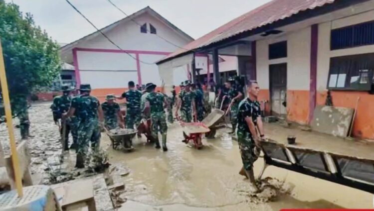 Menteri Pendidikan Dasar dan Menengah Abdul Mu’ti saat memberikan keterangan terkait kebijakan pendidikan.