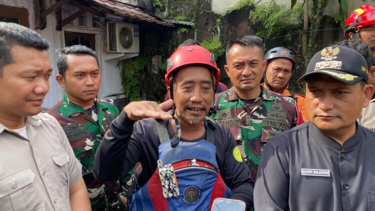 Cerita Relawan Sintas Depok di Balik Penemuan Bocah Tiga Tahun yang Hanyut di Kali Jantung