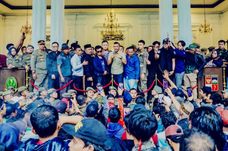 Pasca Demo, Pemkot Bogor Tegaskan Aturan Batas Usia Angkot Tetap Berlaku