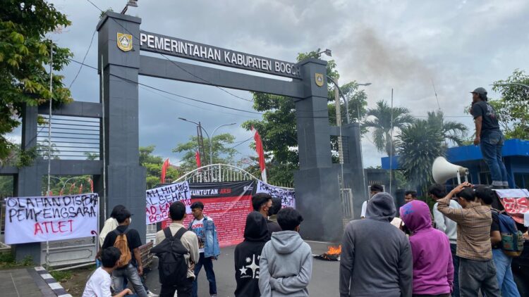 Resolusi Mahasiswa Bogor Lakukan Aksi Tolak Pengadaan Videotron Rp120 Miliar Lewat Pokir DPRD