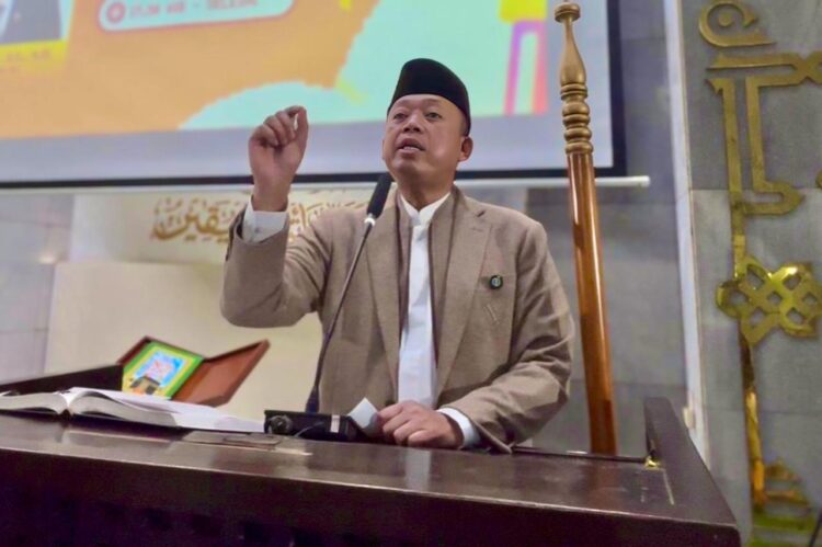 Kajian Tarawih di Masjid UI, Menteri Nusron: Pemimpin yang Mempersulit Rakyat Akan Dipersulit Allah