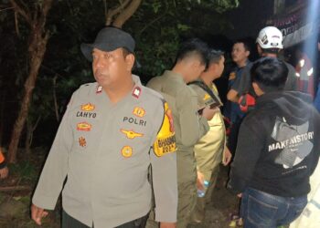 Pria Asal Jonggol Diduga Hanyut, Polisi Temukan Sandal Ditepi Kali Cipamingkis
