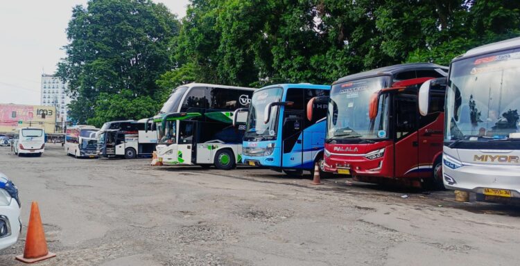 Mudik Gratis Sebabkan Penjualan Tiket Bus Turun 50%???