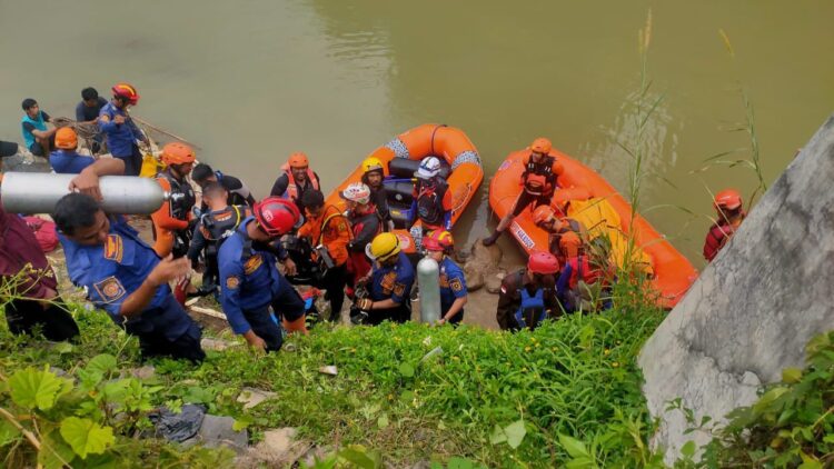 ‎5 Jam Pencarian! Remaja Hanyut di Sungai Cileungsi, Ditemukan Meninggal Dunia