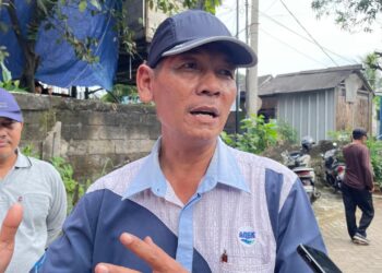 Keluhkan Banjir , Warga GBJ Minta DPRD dan Disperkim Segera Bertindak