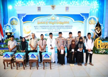 Polri Buka Puasa Bersama Bareng Tokoh Agama dan Warga di Lokasi Pembangunan SMA Kemala Taruna Bhayangkara