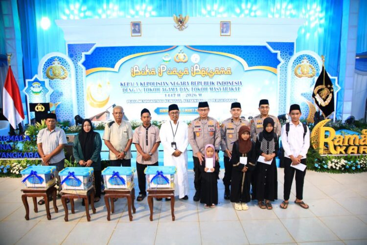 Polri Buka Puasa Bersama Bareng Tokoh Agama dan Warga di Lokasi Pembangunan SMA Kemala Taruna Bhayangkara