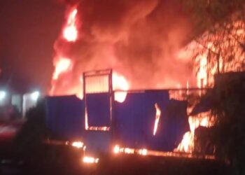 Dispenser Jadi Pemicu Terbakarnya Gudang Penyimpanan Busa Jok Mobil di Cileungsi