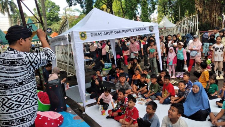 ‎Hadir di CFD Tegar Beriman, Pemkab Bogor Dorong Budaya Literasi Lewat Perpustakaan Keliling