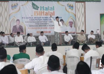 Hadiri Halalbihalal dan Penyerahan Sertipikat Tanah Wakaf PCNU Indramayu, Menteri Nusron Minta NU Berikan Kebermanfaatan bagi Masyarakat