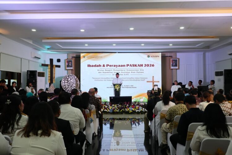 Hadiri Perayaan Paskah Kementerian ATR/BPN, Menteri Nusron: Paskah Membangun Semangat Kebangkitan Bangsa