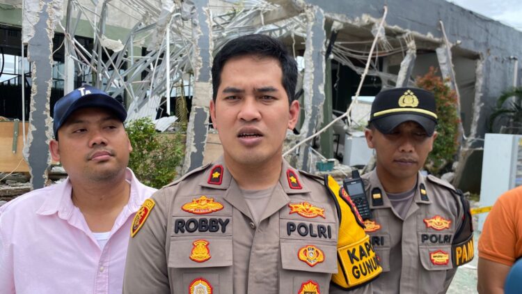 Polisi Selidiki Penyebab Ledakan di Loxus Padel Club Gunung Putri