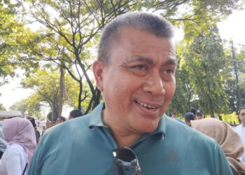 Spanduk Liar Kembali Bermunculan di Jalan Transyogi, Kasatpol PP: Muncul Lagi, Kami Copot Lagi