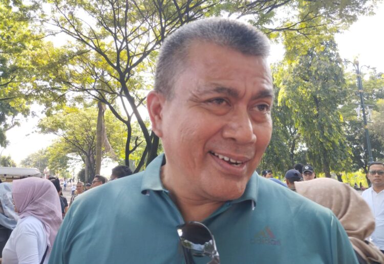 Spanduk Liar Kembali Bermunculan di Jalan Transyogi, Kasatpol PP: Muncul Lagi, Kami Copot Lagi