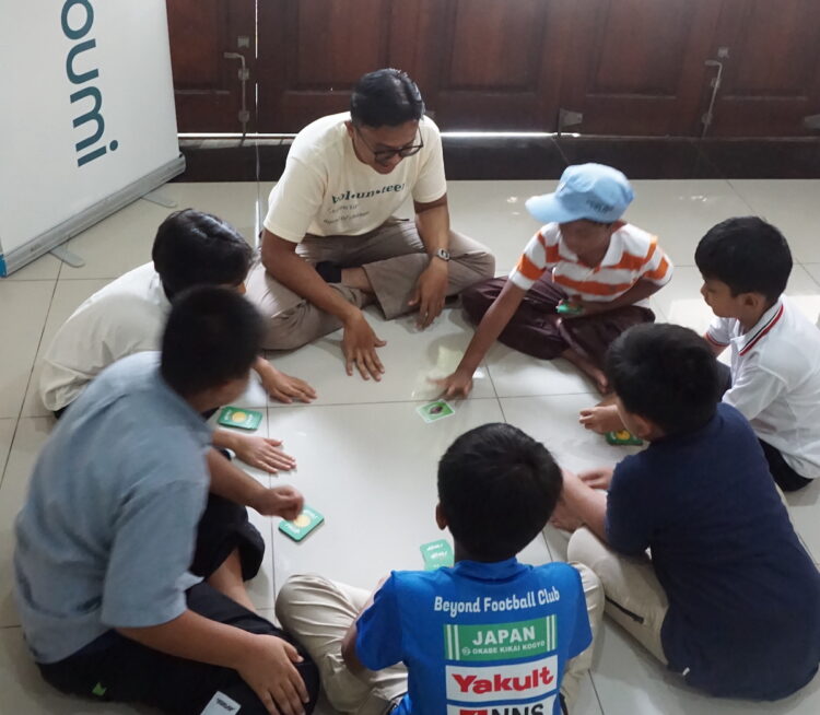 Peringati Hari Bumi, Solusi Bangun Indonesia Edukasi Siswa SD Cara Bijak Kelola Sampah