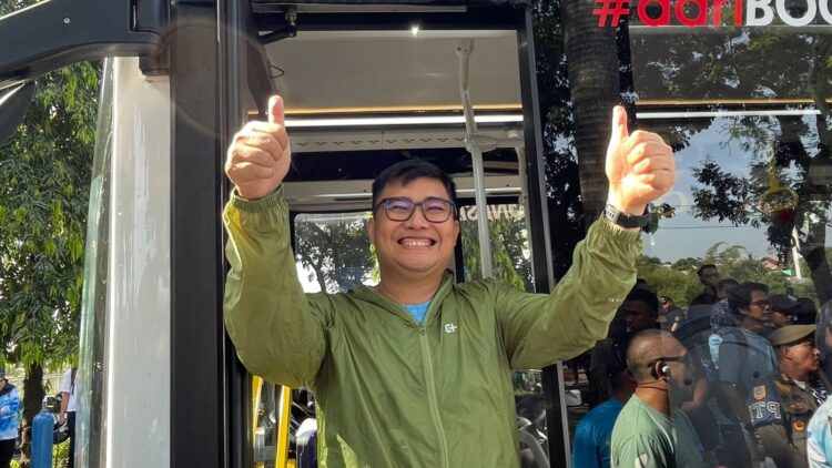 Dukung Transportasi Hemat Energi, Sastra Winara Minta Bus Listrik Diperbanyak