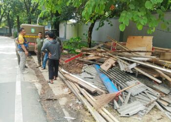 Jalur RI 1 Cijayanti Ditata, Bangunan Liar Dibersihkan dan PKL Direlokasi