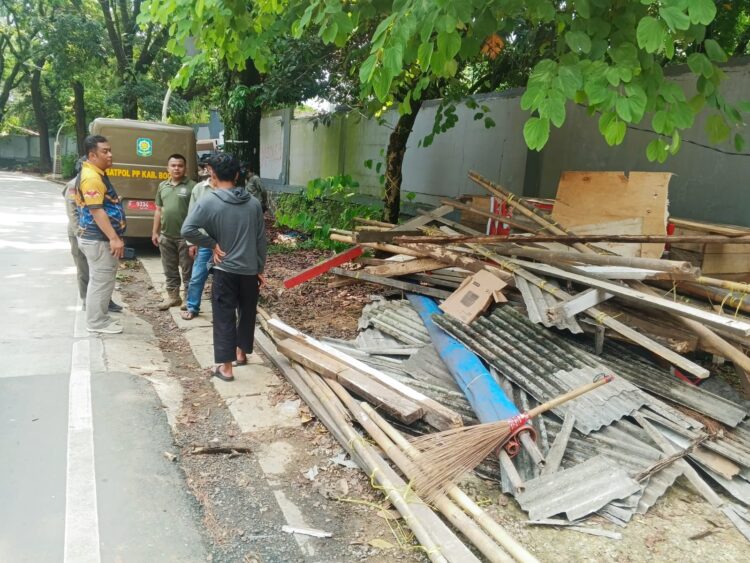 Jalur RI 1 Cijayanti Ditata, Bangunan Liar Dibersihkan dan PKL Direlokasi