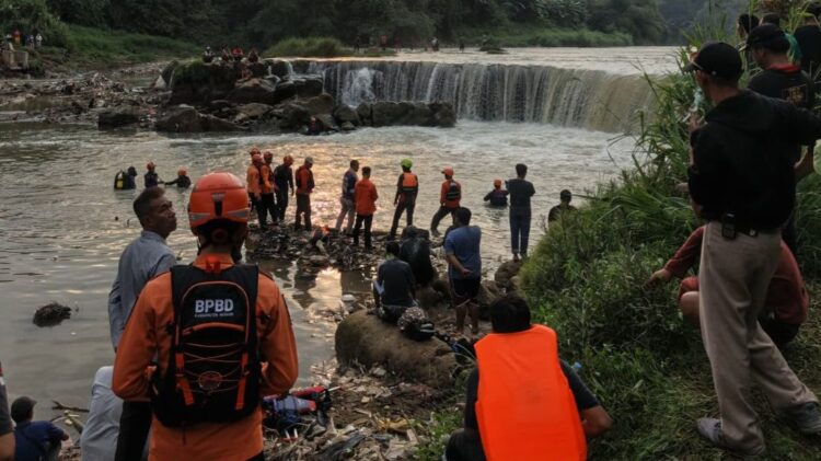 Satu Pemancing Hanyut di Sungai Cileungsi Ditemukan Tewas, Satu Lagi Masih Dicari