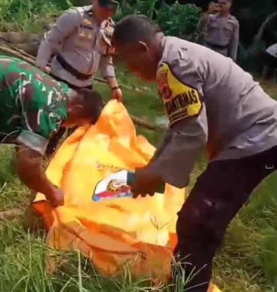 Penemuan Mayat di Kali Cikumpa Gegerkan Warga