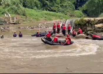 Hari Kedua Pemancing Hanyut di Sungai Cileungsi, Begini Metode Pencariannya!