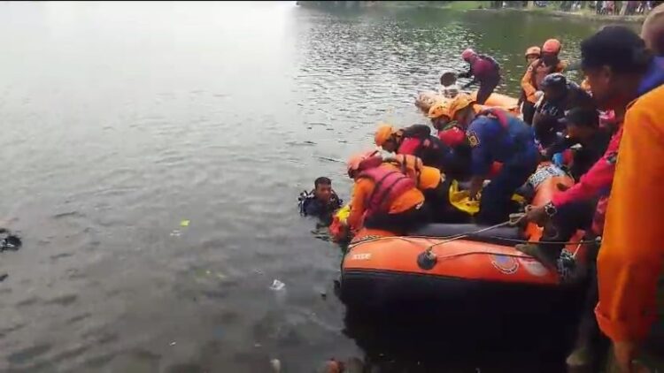 ‎Korban Tenggelam di Situ Cikaret Cibinong Ditemukan Meninggal Dunia