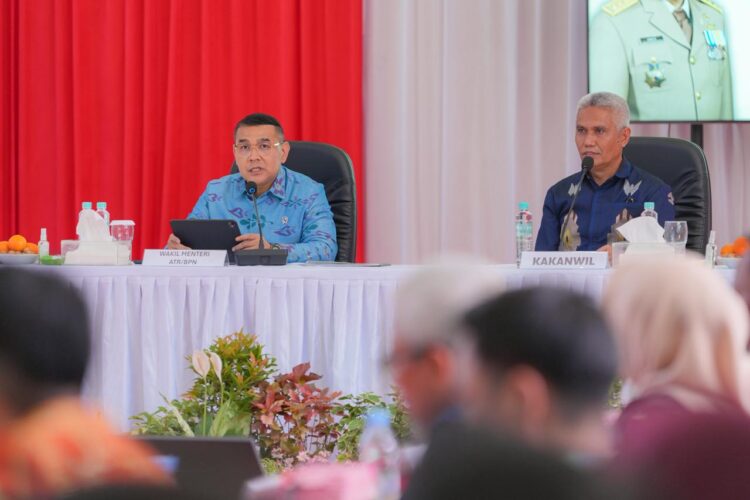 50% Bidang Tanah di Sulteng Sudah Bersertipikat, Wamen Ossy: Ini Menunjukkan Sulteng Terus Bertumbuh
