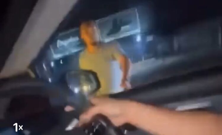 ‎Pengendara Mobil Diduga Jadi Korban Penganiayaan dan Perusakan di Jalur Alternatif Cibubur-Cileungsi