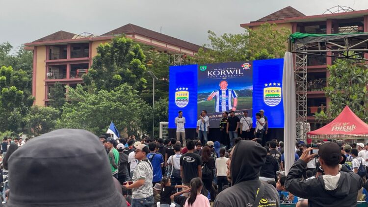Junsam Fasilitasi Nobar Persib di Cileungsi, 10 Ribu Bobotoh Tumpah Ruah 