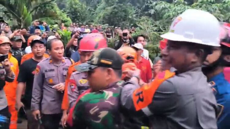Tertimbun Longsor Saat Tebang Bambu, Lansia di Dramaga Ditemukan Meninggal Dunia