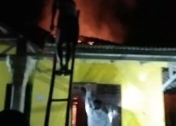 Diduga Korsleting Listrik, Satu Rumah di Pamijahan Ludes Terbakar