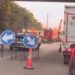 Truk Pecah Ban di Tol Jagorawi KM 23 Gunung Putri, Tabrak Guardrail hingga Dievakuasi
