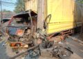 Lakalantas di Cileungsi! Truk Box Tabrak Motor hingga Tiang Listrik