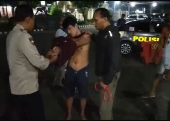 Pengamen Berkostum Badut Ditangkap Usai Curi HP dan Uang PKL