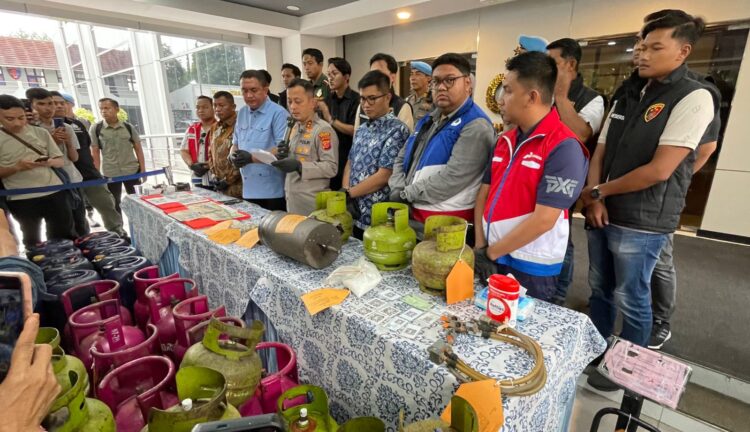 Sindikat BBM dan LPG Subsidi di Bogor Dibekuk, 11 Pelaku Raup Rp6,9 Miliar