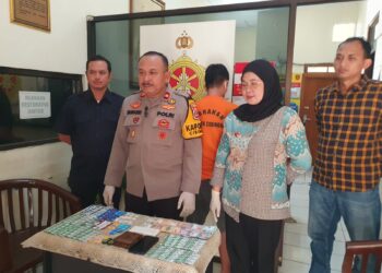 Polsek Cibinong Sita 526 Butir Obat Terlarang, Dua Pelaku Diamankan