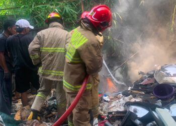 ‎Las Listrik Picu Kebakaran Gudang Rongsok di Sentul ‎