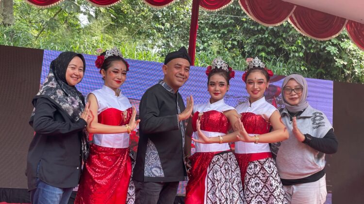 Puncak Bulan Bung Karno, PDIP Kabupaten Bogor Gelar Pasanggiri Rampak Seni Tari