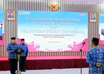 Ambil Sumpah/Janji 1.322 PNS Baru, Wamen Ossy: Awal Mulainya Tanggung Jawab ASN