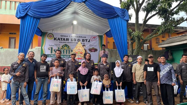 Katar Unit 19 Santuni 30 Anak Yatim di Tlajung Udik, Kaleng Sedekah Kunci Kepedulian Warga