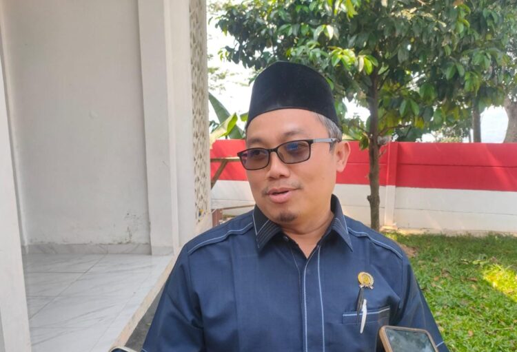 Reses di Sukamakmur, Achmad Fathoni Soroti Jalan dan Pengelolaan Sampah Desa