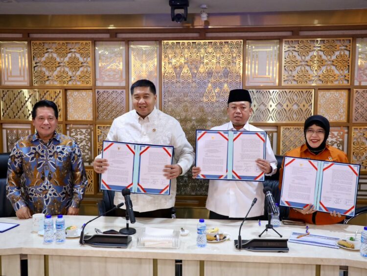 Terbitkan Surat Edaran Percepatan Sertipikasi Tanah MBR, Menteri Nusron: Manfaat Program Pemerintah Dapat Dirasakan Secara Utuh